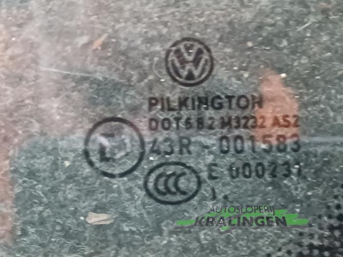 Extra Ruit 2Deurs links-achter van een Volkswagen Caddy Combi III (2KB,2KJ) 1.6 2011
