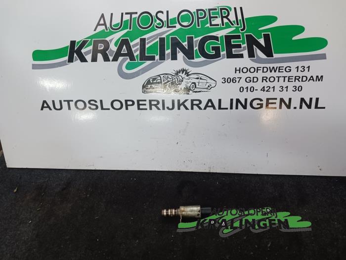 Gebruikte Nokkenas Sensor Citroen C4 Berline (LC) 1.4 16V Prijs € 34,99 Margeregeling aangeboden door Autosloperij Kralingen B.V.