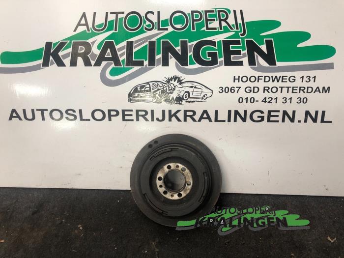 Gebruikte Poelie Krukas BMW 5 serie Touring (E39) 525d 24V Prijs € 50,00 Margeregeling aangeboden door Autosloperij Kralingen B.V.