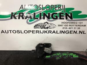 Gebruikte Ruitenwissermotor achter Opel Combo (Corsa C) 1.3 CDTI 16V Prijs € 49,99 Margeregeling aangeboden door Autosloperij Kralingen B.V.