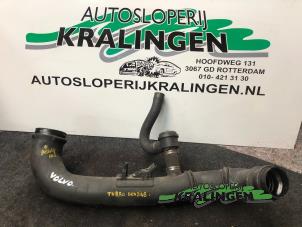 Gebruikte Luchtinlaat slang Volvo S80 (TR/TS) 2.8 T6 24V Prijs € 24,99 Margeregeling aangeboden door Autosloperij Kralingen B.V.