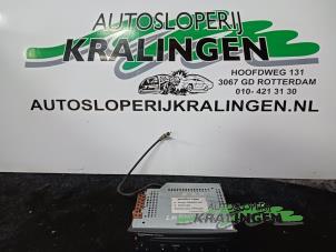 Gebruikte Radio CD Speler Renault Laguna II Grandtour (KG) 2.0 16V Prijs op aanvraag aangeboden door Autosloperij Kralingen B.V.
