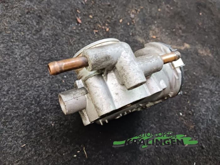 Gasklephuis van een Opel Astra H GTC (L08) 1.4 16V Twinport 2005
