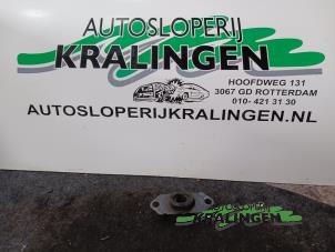 Gebruikte Motorrubber Renault Clio III (BR/CR) 1.2 16V 75 Prijs € 19,99 Margeregeling aangeboden door Autosloperij Kralingen B.V.