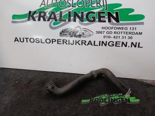 Gebruikte Radiateurslang Renault Clio IV Estate/Grandtour (7R) 1.5 Energy dCi 90 FAP Prijs € 19,99 Margeregeling aangeboden door Autosloperij Kralingen B.V.