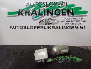 Gebruikte Stuurbekrachtiging Elektrisch Opel Combo (Corsa C) 1.7 DTI 16V Prijs € 75,00 Margeregeling aangeboden door Autosloperij Kralingen B.V.