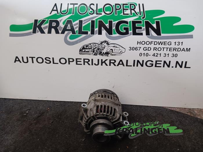 Gebruikte Alternator Renault Scénic I (JA) 2.0 16V IDE Prijs € 50,00 Margeregeling aangeboden door Autosloperij Kralingen B.V.