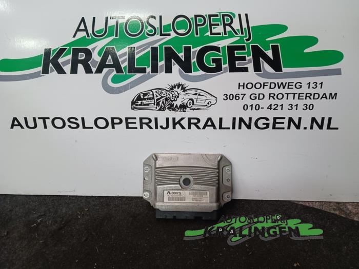 Gebruikte Computer Motormanagement Renault Megane II CC (EM) 1.6 16V Prijs € 34,99 Margeregeling aangeboden door Autosloperij Kralingen B.V.