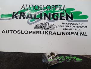 Gebruikte Gasklephuis Renault Clio IV Estate/Grandtour (7R) 1.5 Energy dCi 90 FAP Prijs € 100,00 Margeregeling aangeboden door Autosloperij Kralingen B.V.