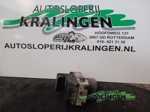 Gebruikte ABS Pomp Audi A4 Avant (B6) 2.5 TDI 24V Prijs € 100,00 Margeregeling aangeboden door Autosloperij Kralingen B.V.