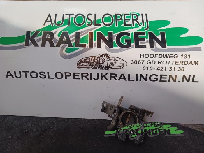 Gebruikte Gasklephuis Opel Astra G (F08/48) 1.6 16V Prijs € 9,97 Margeregeling aangeboden door Autosloperij Kralingen B.V.
