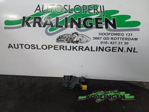 Gebruikte Stuurkolom module Seat Toledo (5P2) 2.0 TDI 16V Prijs € 9,99 Margeregeling aangeboden door Autosloperij Kralingen B.V.