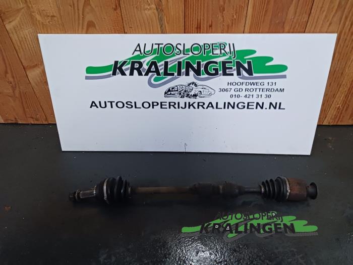 Gebruikte Steekas rechts-voor Mitsubishi Space Star (DG) 1.6 16V Prijs € 24,99 Margeregeling aangeboden door Autosloperij Kralingen B.V.