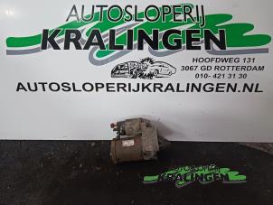 Gebruikte Startmotor Renault Clio III (BR/CR) 1.4 16V Prijs € 24,98 Margeregeling aangeboden door Autosloperij Kralingen B.V.