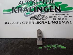 Gebruikte Schakelaar Elektrisch Raam Audi A2 (8Z0) 1.4 16V Prijs € 30,00 Margeregeling aangeboden door Autosloperij Kralingen B.V.