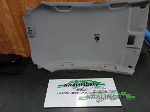 Gebruikte Hemelbekleding Toyota Yaris II (P9) 1.3 16V VVT-i Prijs € 100,00 Margeregeling aangeboden door Autosloperij Kralingen B.V.