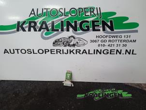 Gebruikte Kachel Weerstand Peugeot 107 1.0 12V Prijs € 9,99 Margeregeling aangeboden door Autosloperij Kralingen B.V.