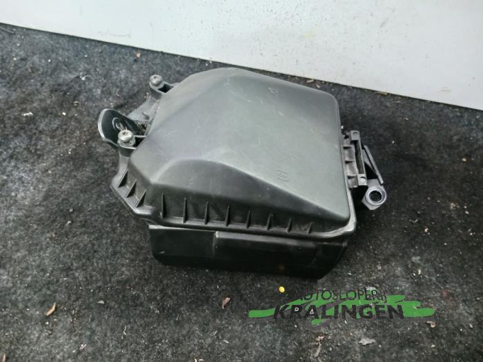 Zekeringkast van een Renault Clio III (BR/CR) 1.4 16V 2007