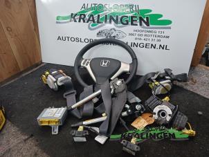 Gebruikte Airbag Set + Module Honda Jazz (GD/GE2/GE3) 1.3 i-Dsi Prijs € 200,00 Margeregeling aangeboden door Autosloperij Kralingen B.V.