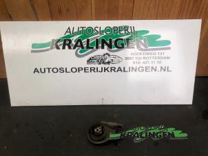Gebruikte Motorrubber Mazda 3 (BK12) 1.6i 16V Prijs € 50,00 Margeregeling aangeboden door Autosloperij Kralingen B.V.
