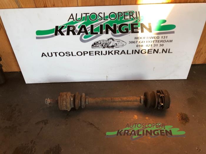 Gebruikte Steekas links-achter Mercedes C (W202) 1.8 C-180 16V Prijs € 49,99 Margeregeling aangeboden door Autosloperij Kralingen B.V.