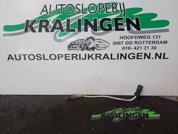 Gebruikte Lambda Sonde Peugeot 208 I (CA/CC/CK/CL) 1.2 Vti 12V PureTech Prijs € 9,98 Margeregeling aangeboden door Autosloperij Kralingen B.V.