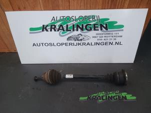 Gebruikte Aandrijfas rechts-voor Audi A4 Avant (B5) 2.5 TDI V6 24V Prijs € 24,99 Margeregeling aangeboden door Autosloperij Kralingen B.V.