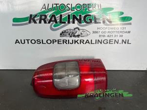 Gebruikte Achterlicht links Opel Sintra 2.2i GLS,CD 16V Prijs € 40,00 Margeregeling aangeboden door Autosloperij Kralingen B.V.