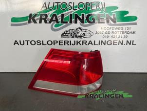 Gebruikte Achterlicht links Opel Vectra C Caravan 2.2 DIG 16V Prijs € 29,99 Margeregeling aangeboden door Autosloperij Kralingen B.V.