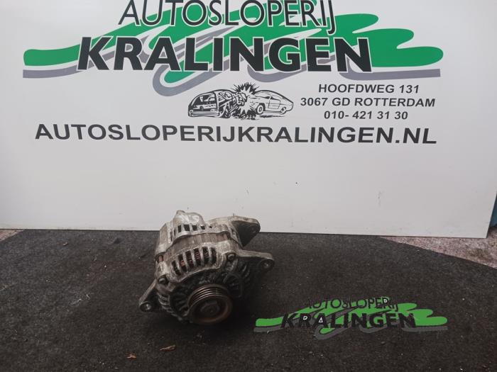 Gebruikte Dynamo Mazda 323 Fastbreak (BJ14) 1.5 LX,GLX 16V Prijs € 50,00 Margeregeling aangeboden door Autosloperij Kralingen B.V.