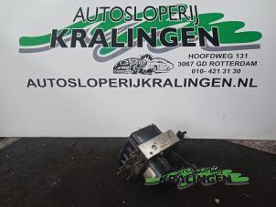 Gebruikte ABS Pomp BMW 3 serie Touring (E46/3) 318i Prijs € 50,00 Margeregeling aangeboden door Autosloperij Kralingen B.V.