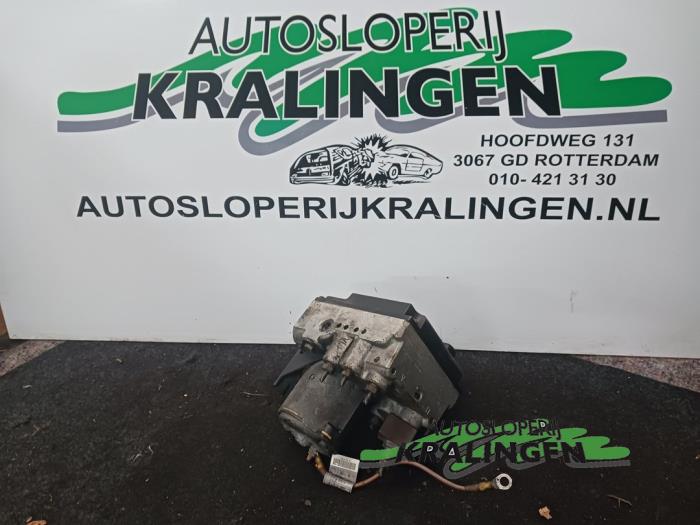 Gebruikte ABS Pomp BMW 5 serie Touring (E39) 540i 32V Prijs € 19,94 Margeregeling aangeboden door Autosloperij Kralingen B.V.