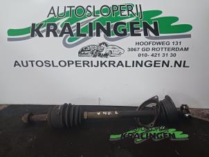 Gebruikte Homokineetas links-voor Volvo V40 (VW) 1.8 16V Prijs € 34,99 Margeregeling aangeboden door Autosloperij Kralingen B.V.