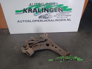 Gebruikte Draagarm rechts-voor Seat Ibiza III (6L1) 1.4 16V 75 Prijs € 50,00 Margeregeling aangeboden door Autosloperij Kralingen B.V.