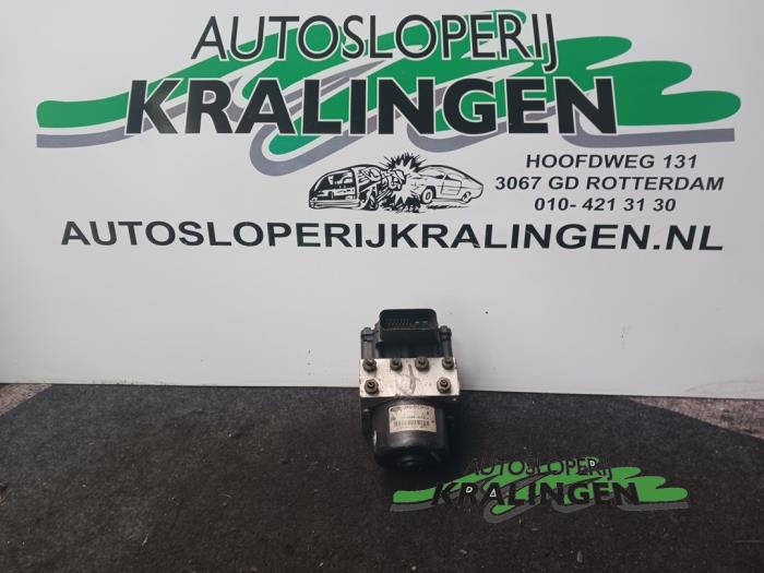 Gebruikte ABS Pomp Ford Focus 1 1.4 16V Prijs € 11,99 Margeregeling aangeboden door Autosloperij Kralingen B.V.