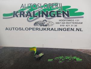 Gebruikte Kachel Weerstand Ford Transit 2.2 TDCi 16V Prijs € 19,99 Margeregeling aangeboden door Autosloperij Kralingen B.V.