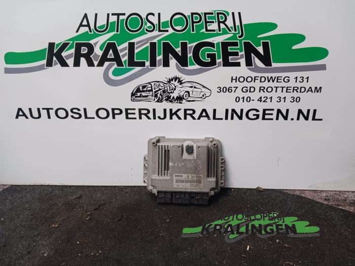 Gebruikte Computer Motormanagement Renault Megane II (BM/CM) 1.9 dCi 120 Prijs € 40,00 Margeregeling aangeboden door Autosloperij Kralingen B.V.