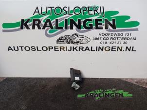 Gebruikte Immobiliser module Peugeot 107 1.0 12V Prijs € 25,00 Margeregeling aangeboden door Autosloperij Kralingen B.V.