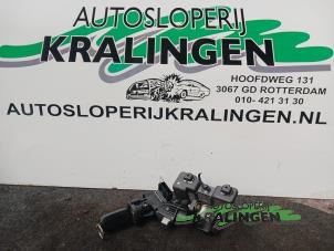 Gebruikte Kontaktslot + Sleutel Fiat Punto Evo (199) 1.3 JTD Multijet 85 16V Euro 5 Prijs € 39,99 Margeregeling aangeboden door Autosloperij Kralingen B.V.