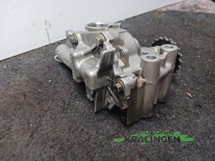 Oliepomp van een Opel Vivaro 2.0 CDTI 2007