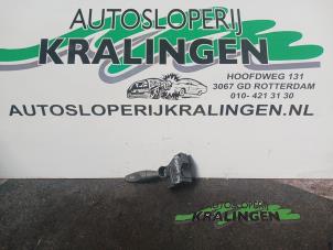 Gebruikte Knipperlicht Schakelaar Ford Fusion 1.4 16V Prijs € 20,00 Margeregeling aangeboden door Autosloperij Kralingen B.V.