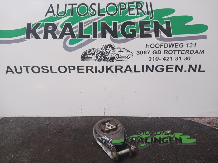 Gebruikte Motorsteun Ford Focus 2 1.8 TDCi 16V Prijs € 25,00 Margeregeling aangeboden door Autosloperij Kralingen B.V.