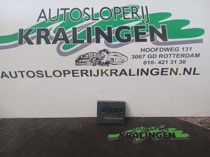 Gebruikte Sam module Volkswagen Golf V (1K1) 1.6 Prijs € 24,99 Margeregeling aangeboden door Autosloperij Kralingen B.V.