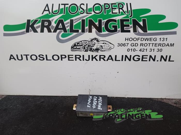 Gebruikte Cabriokap computer Renault Megane (EA) 1.4 16V Prijs € 50,00 Margeregeling aangeboden door Autosloperij Kralingen B.V.