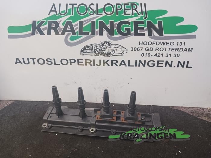 Gebruikte Bobine Peugeot 306 (7D) 1.8 16V Prijs € 50,00 Margeregeling aangeboden door Autosloperij Kralingen B.V.