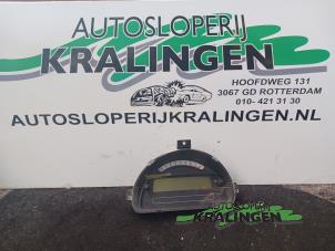 Gebruikte Kilometerteller KM Citroen C2 (JM) 1.1 Prijs € 20,00 Margeregeling aangeboden door Autosloperij Kralingen B.V.