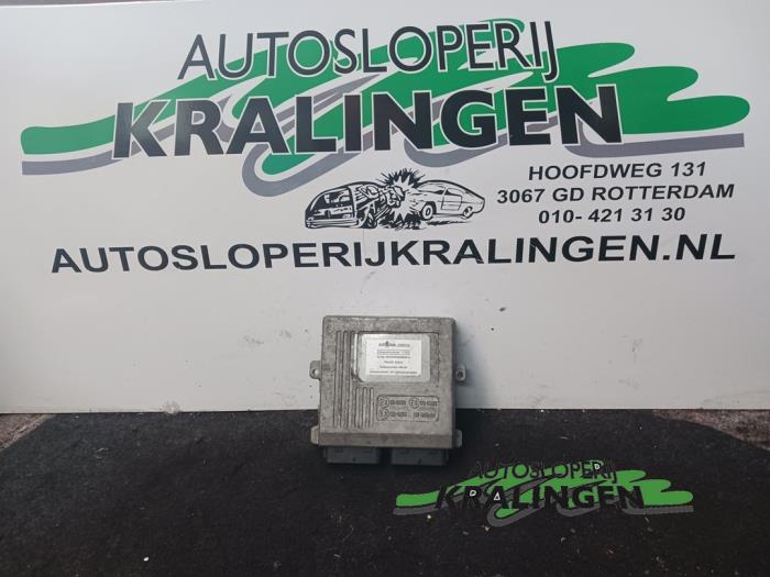 Gebruikte LPG Module Renault Scénic II (JM) 2.0 16V Prijs € 100,00 Margeregeling aangeboden door Autosloperij Kralingen B.V.
