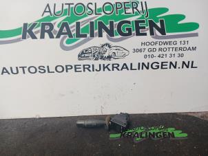 Gebruikte Pinker Schakelaar Peugeot 206 (2A/C/H/J/S) 1.4 XR,XS,XT,Gentry Prijs € 25,00 Margeregeling aangeboden door Autosloperij Kralingen B.V.