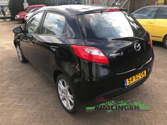 Portier 4Deurs links-achter van een Mazda 2 (DE) 1.3 16V S-VT High Power 2007