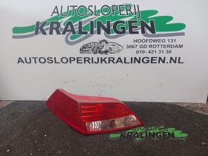 Gebruikte Achterlicht links Ford Focus 2 C+C 2.0 TDCi 16V Prijs € 200,00 Margeregeling aangeboden door Autosloperij Kralingen B.V.